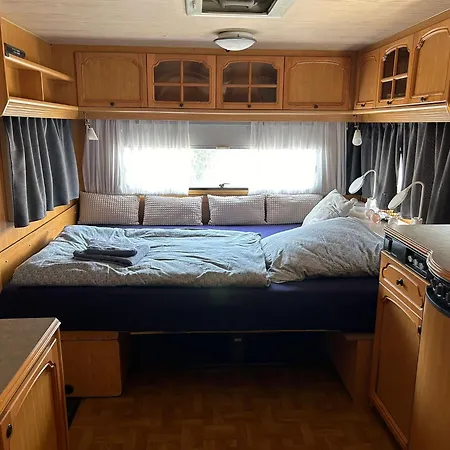 Blockhuette Mit Wohnwagen Direkt Am Bikepark Und Skilift *
