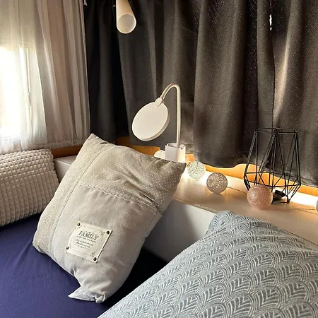 Blockhuette Mit Wohnwagen Direkt Am Bikepark Und Skilift Hotel *